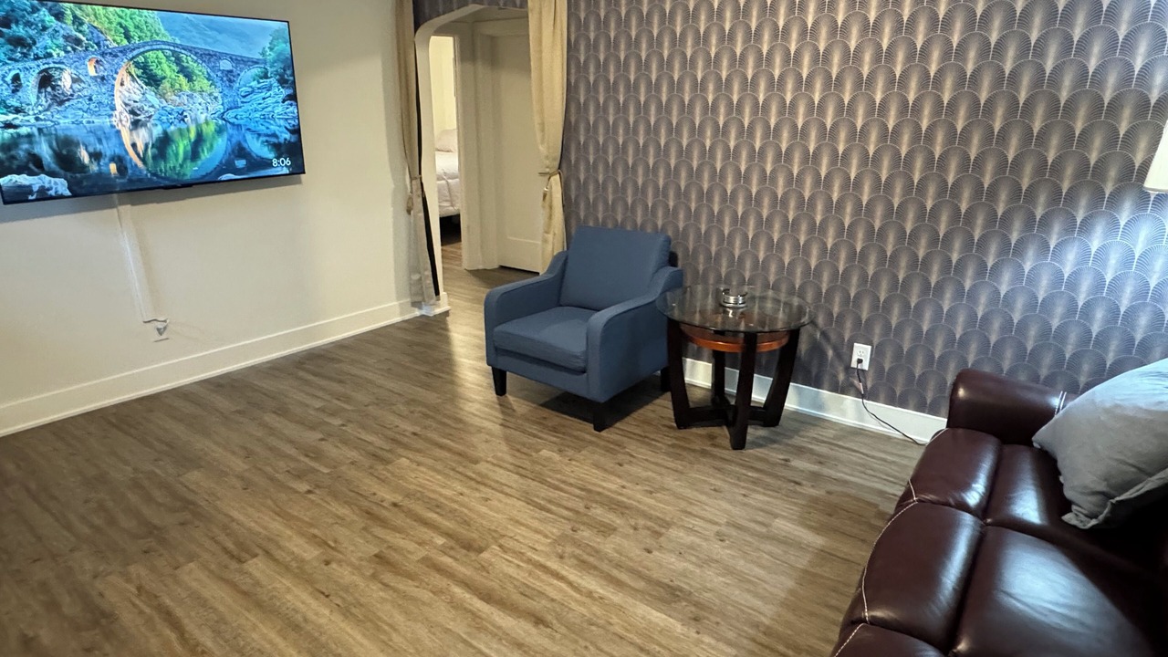 Photo of Livingroom in Elizabethtown