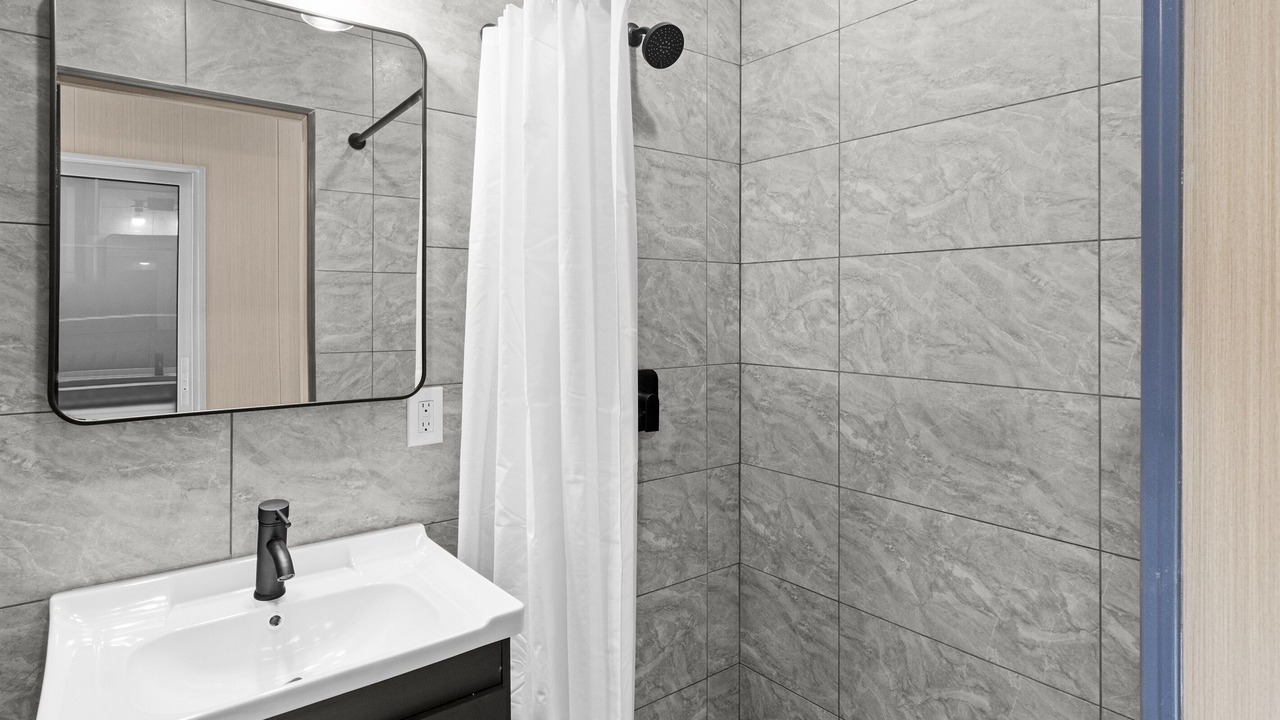 Photo of Bathroom in Hurricane