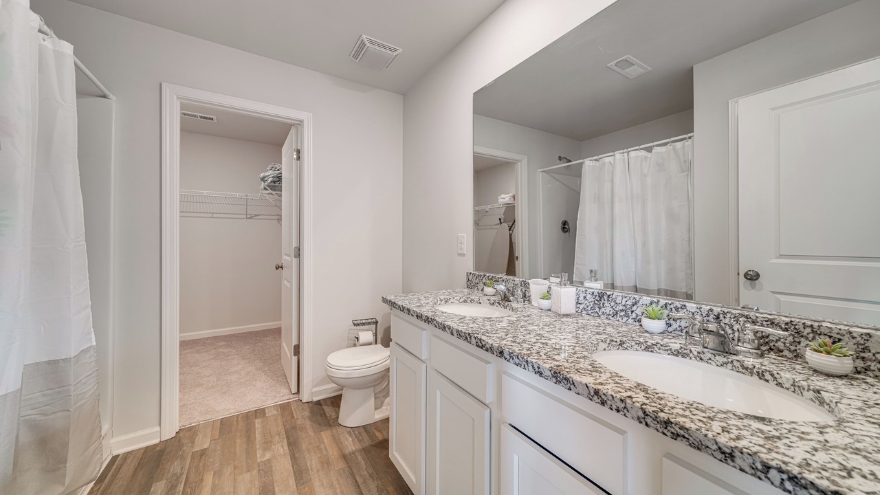 Photo of Bathroom in Shepherdsville