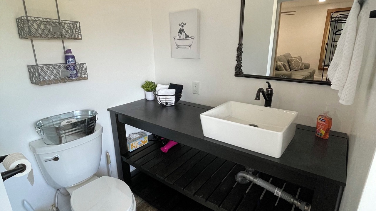 Photo of Bathroom in Lynndyl