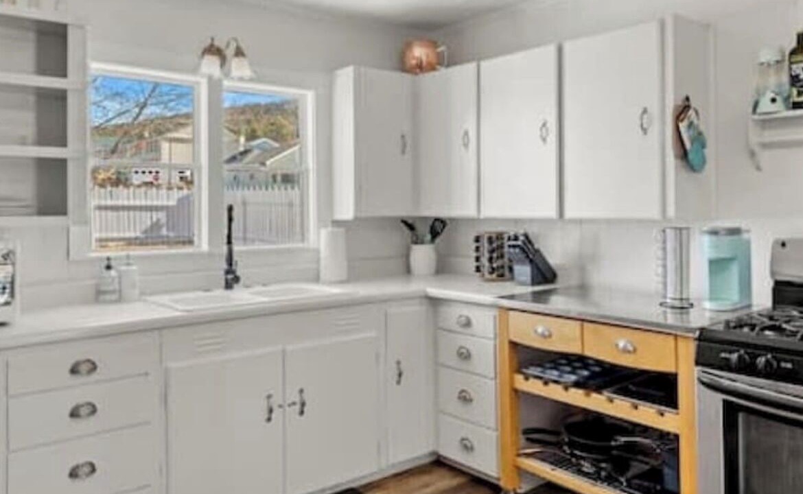 Photo of Kitchen in Williams