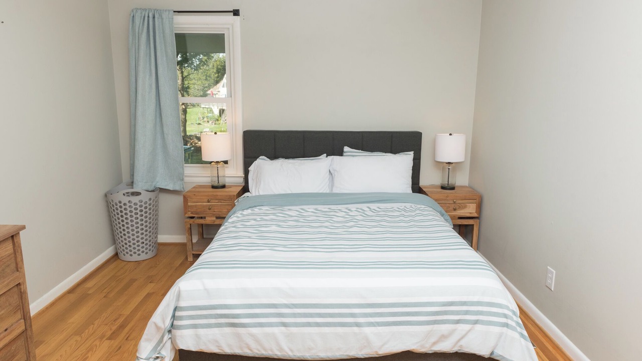 Photo of Bedroom in Hollywood