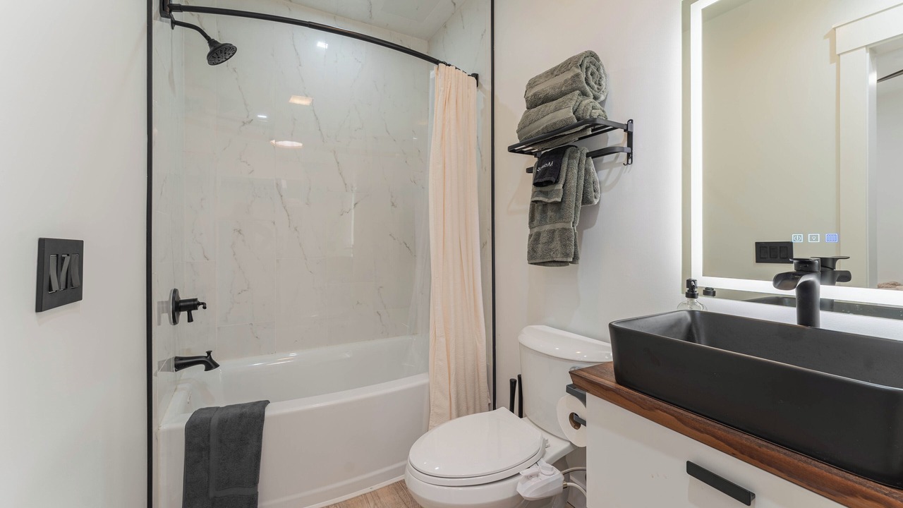 Photo of Bathroom in Mapleton/Fall Creek