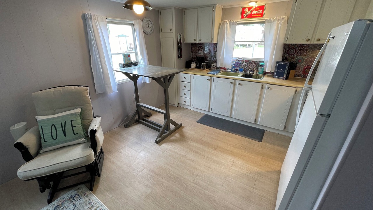 Photo of Kitchen in Laketon