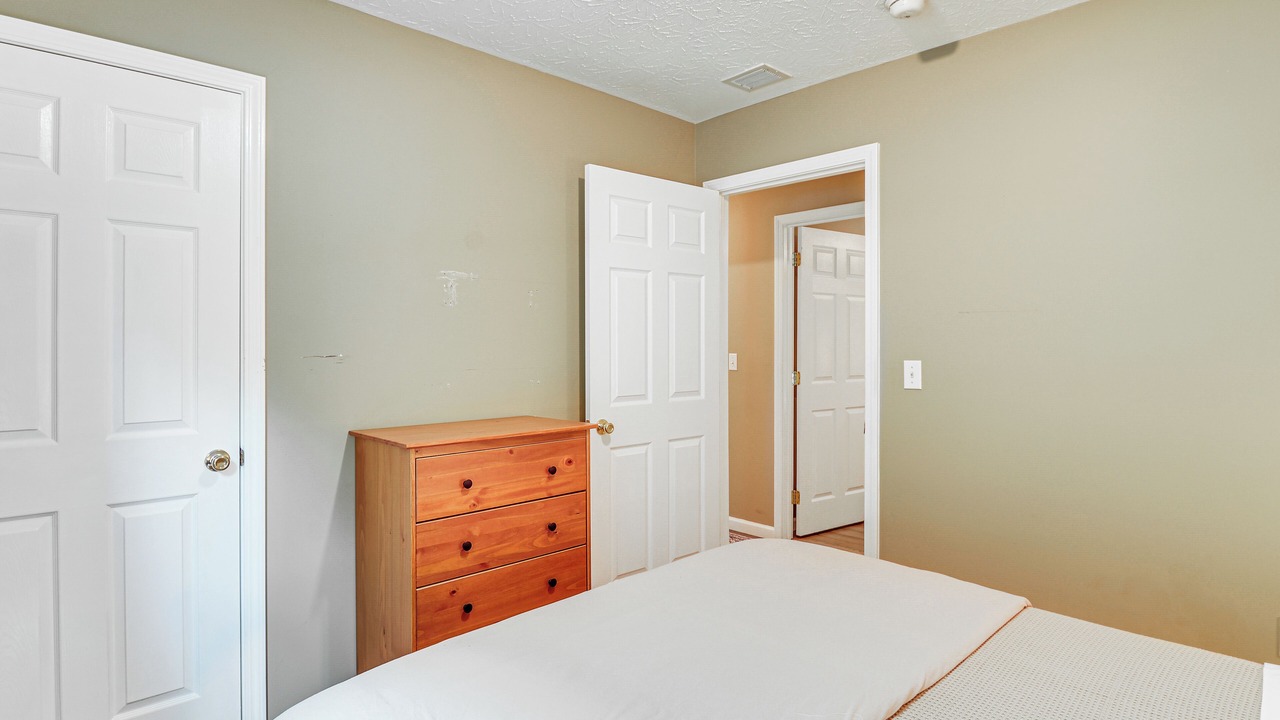 Photo of Bedroom in Campton