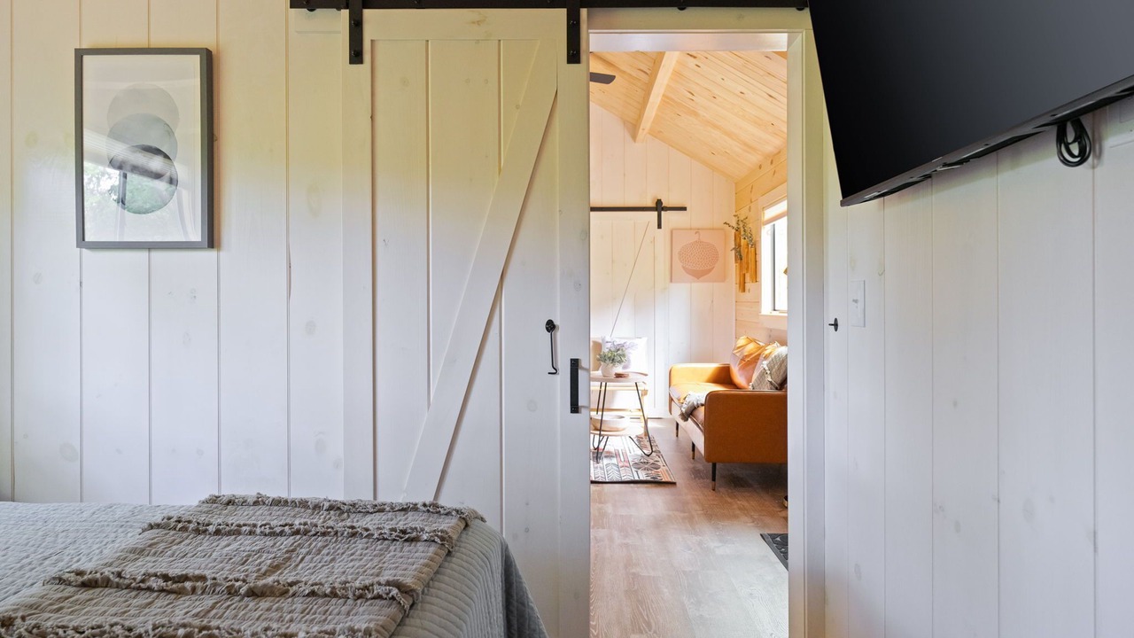 Photo of Bedroom in Frenchburg