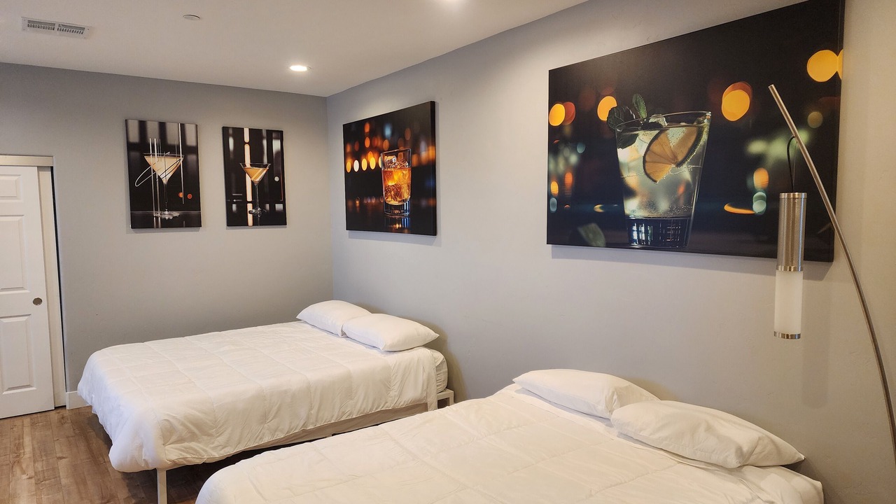 Photo of Bedroom in Enterprise