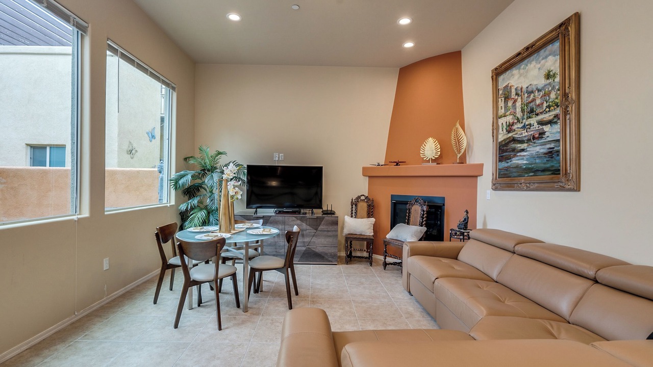 Photo of Livingroom in Tumacacori