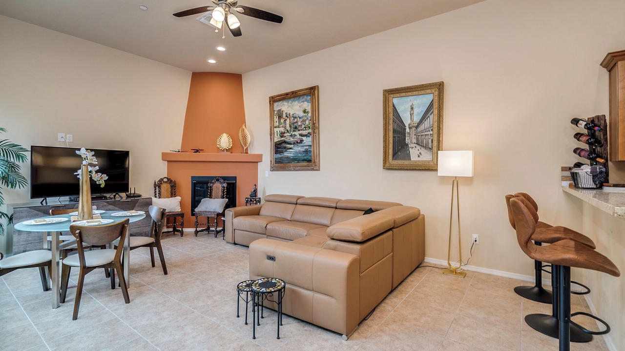 Photo of Livingroom in Tumacacori