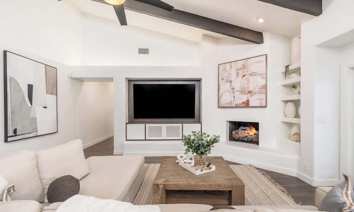 Photo of Livingroom in Central Scottsdale