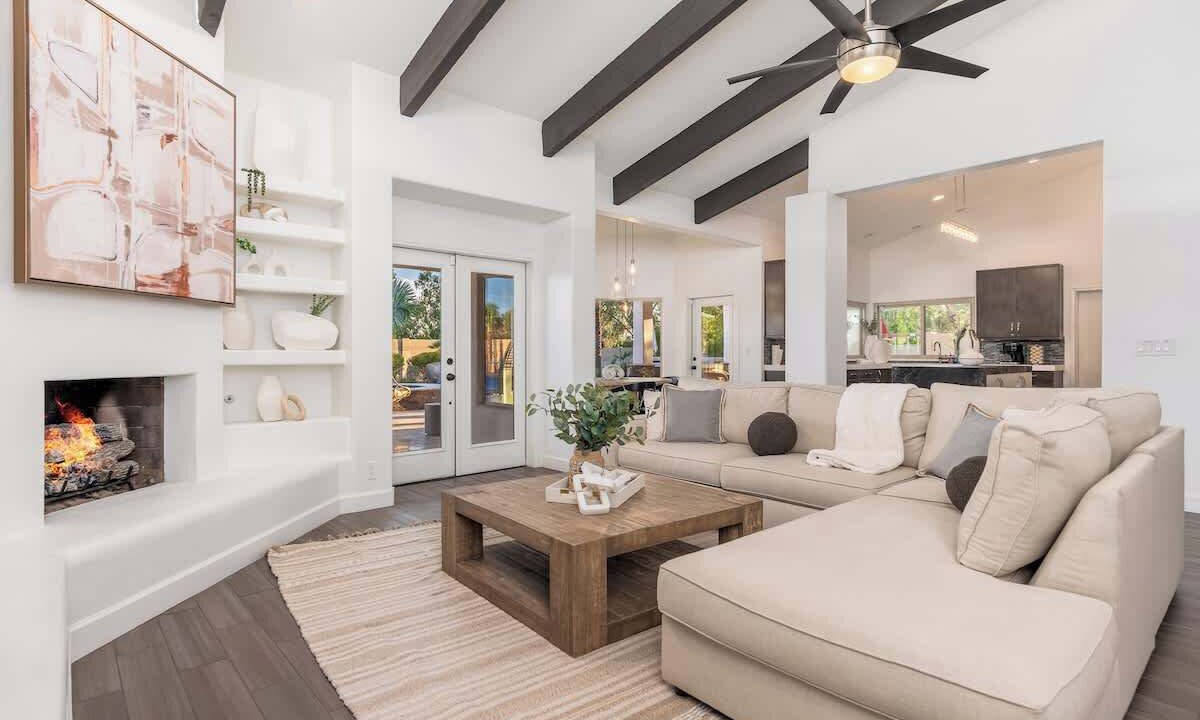 Photo of Livingroom in Central Scottsdale