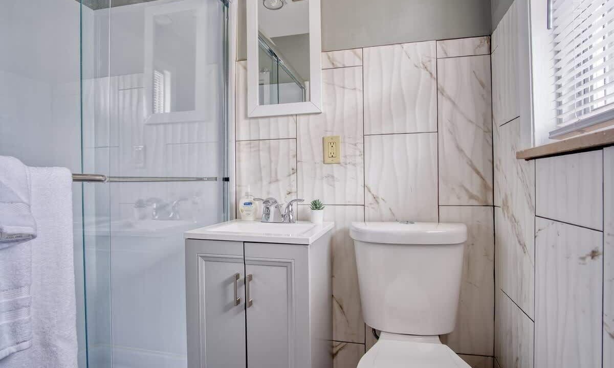 Photo of Bathroom in Mapleton/Fall Creek