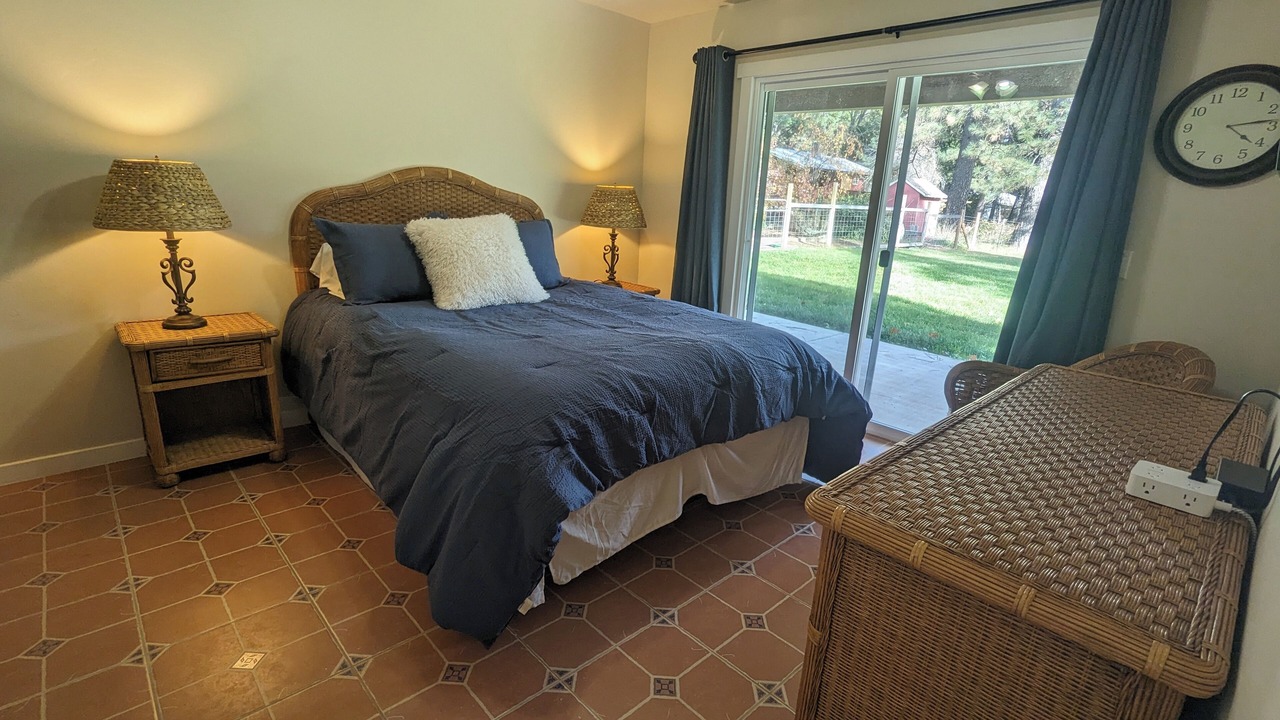 Photo of Bedroom in Cedar Ridge