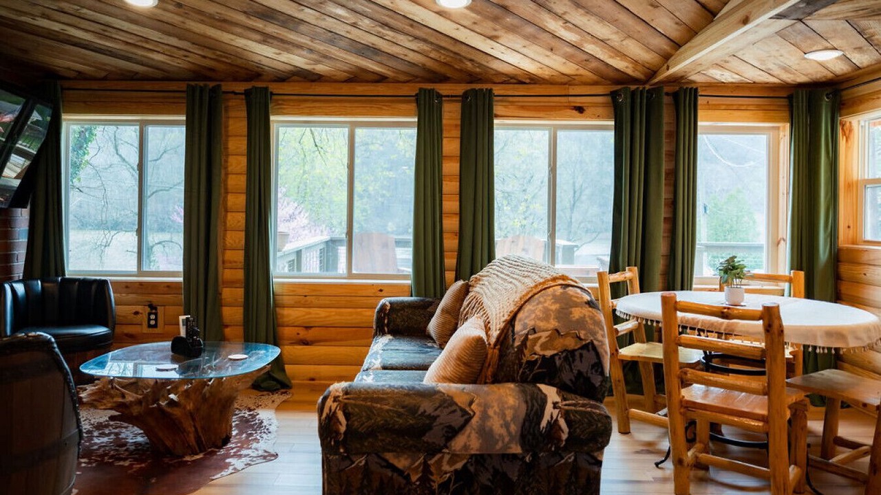 Photo of Livingroom in Martinsville