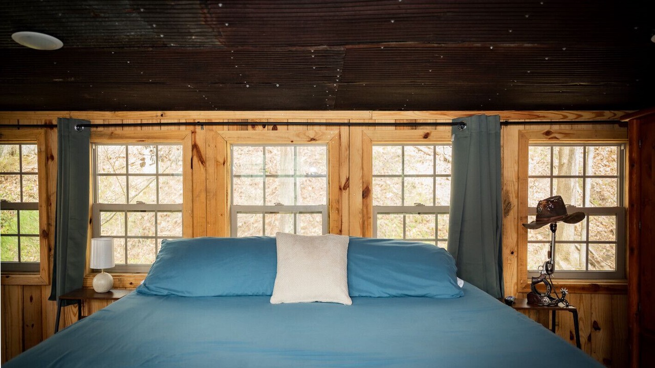 Photo of Bedroom in Martinsville