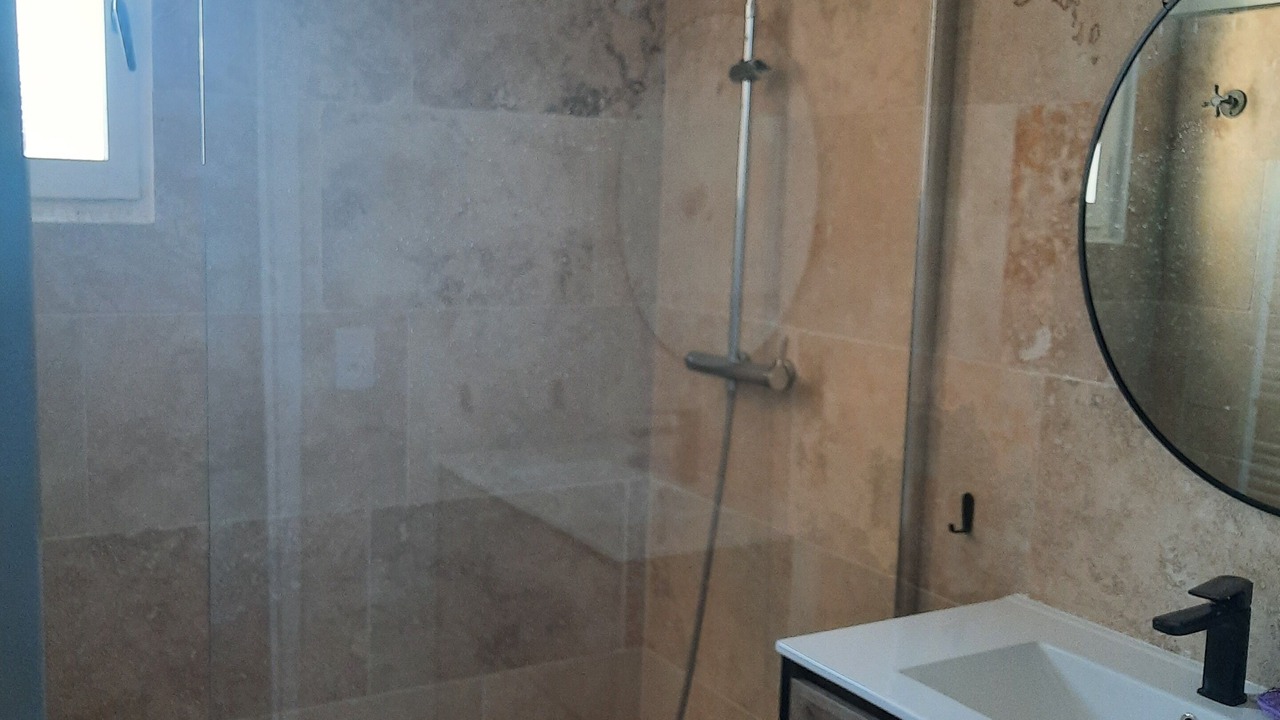 Photo of Bathroom in Ghisonaccia