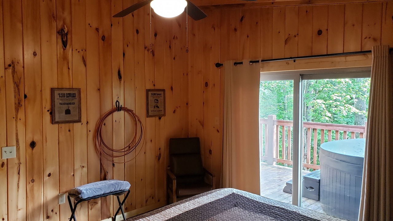 Photo of Bedroom in Frenchburg