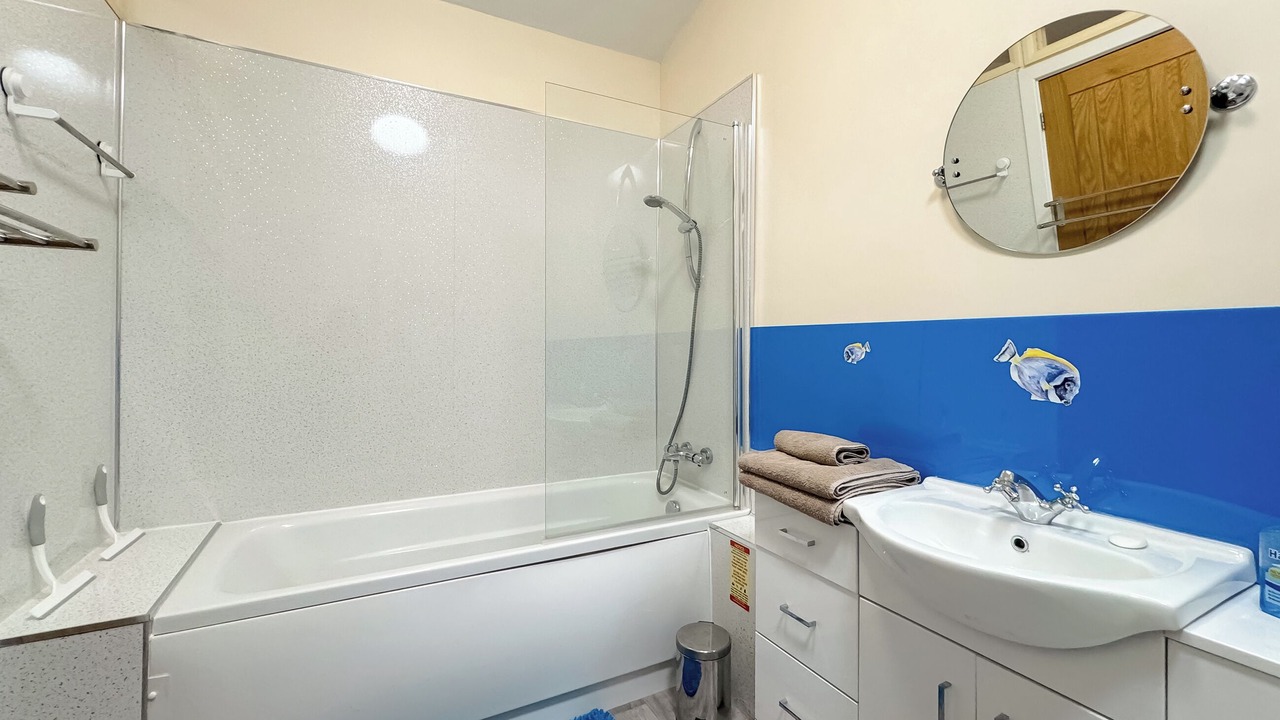 Photo of Bathroom in Damerham