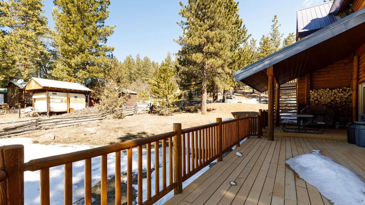 Photo of Outdoor in Mammoth Creek