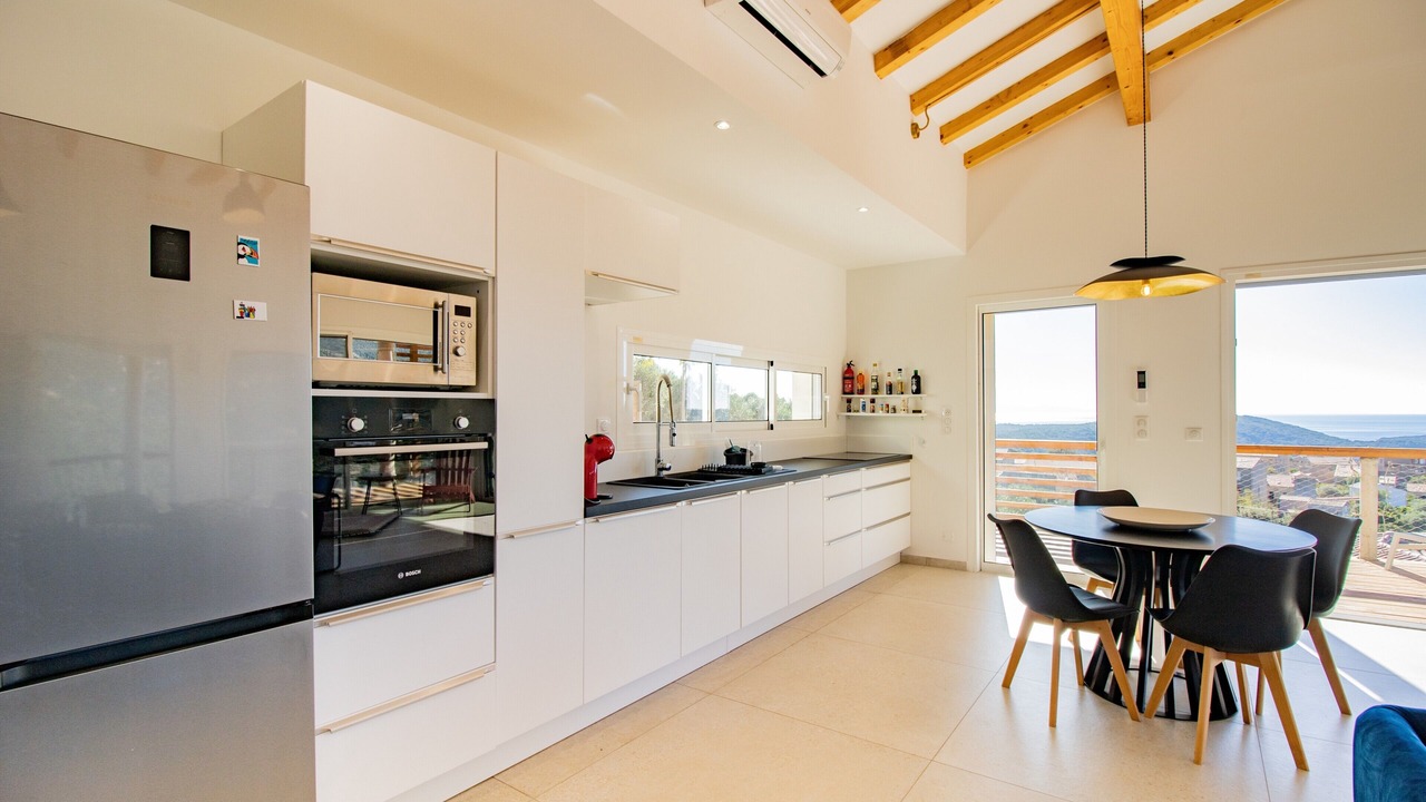 Photo of Kitchen in Monacia-d'Aullene