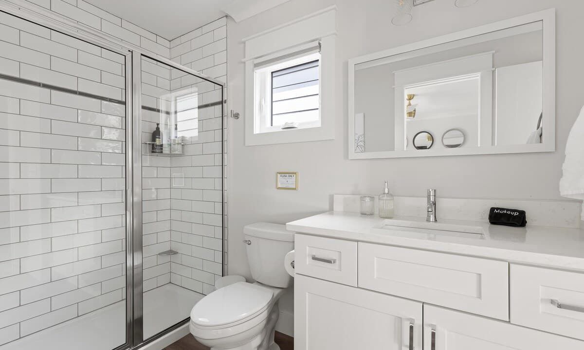 Photo of Bathroom in River District