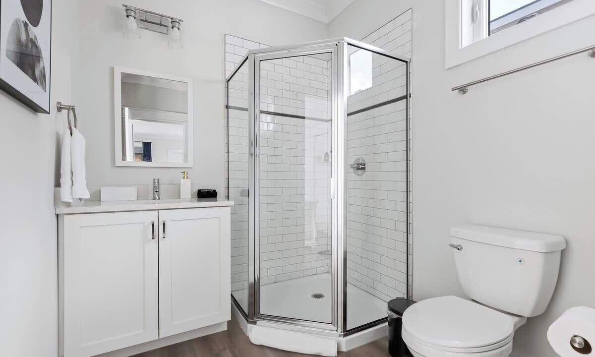 Photo of Bathroom in River District