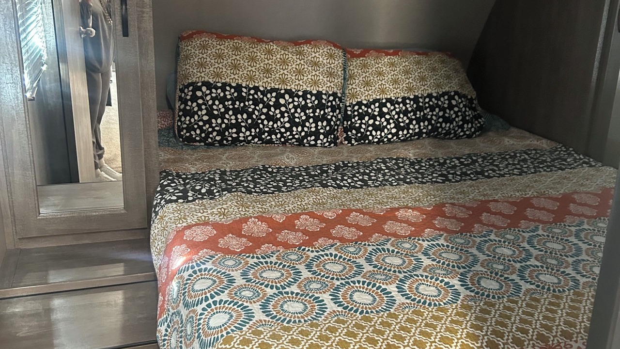 Photo of Bedroom in Delta