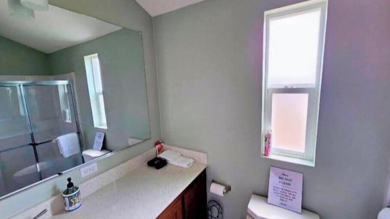 Photo of Bathroom in Lindsay