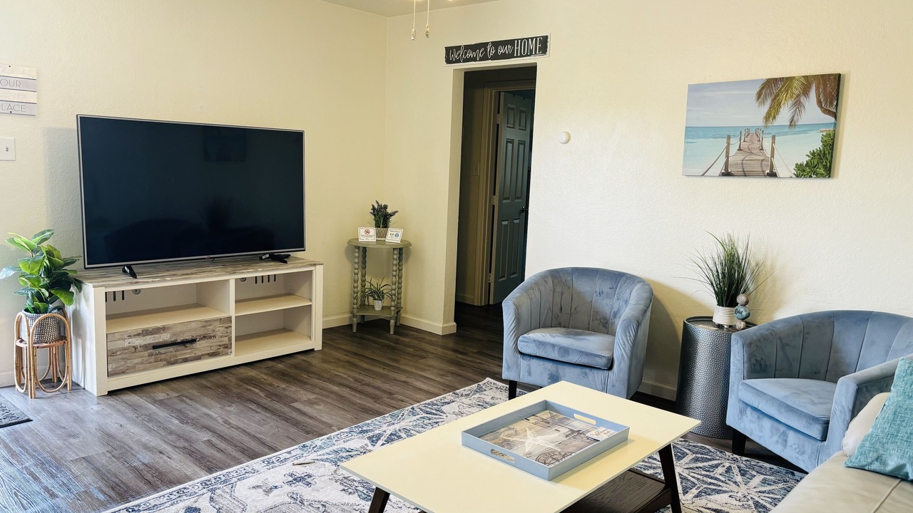 Photo of Livingroom in Hanford
