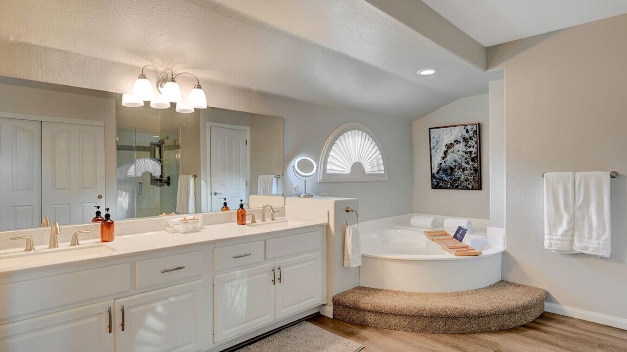 Photo of Bathroom in Silverado Ranch