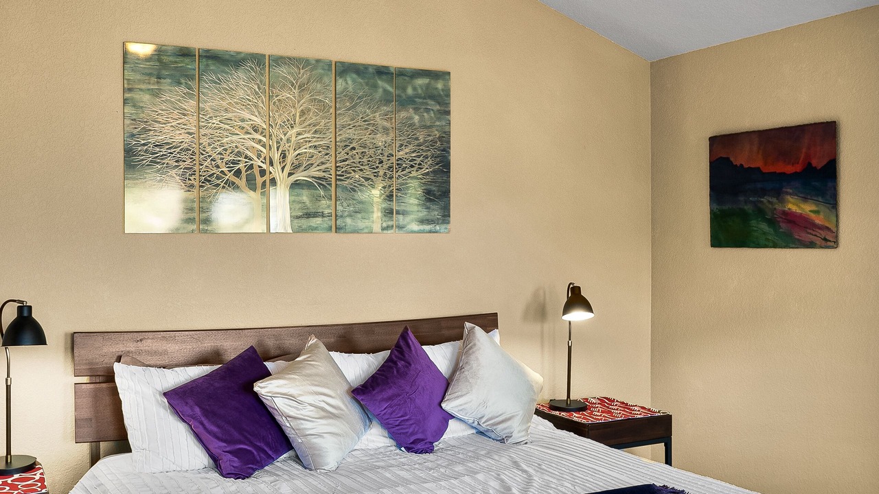 Photo of Bedroom in Oak Creek