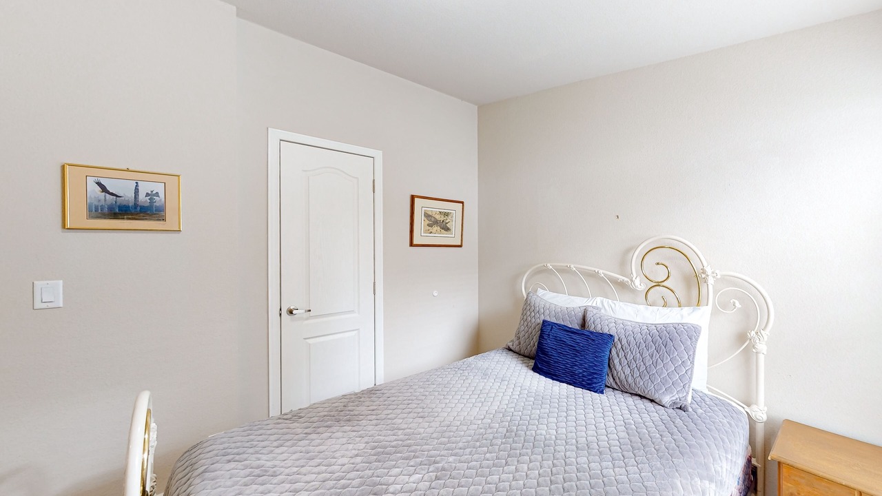 Photo of Bedroom in Spirit Lake