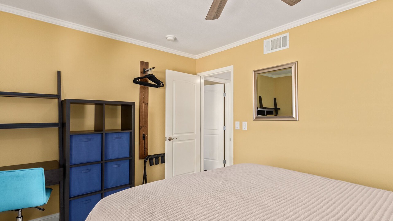 Photo of Bedroom in Desert Foothills Estates