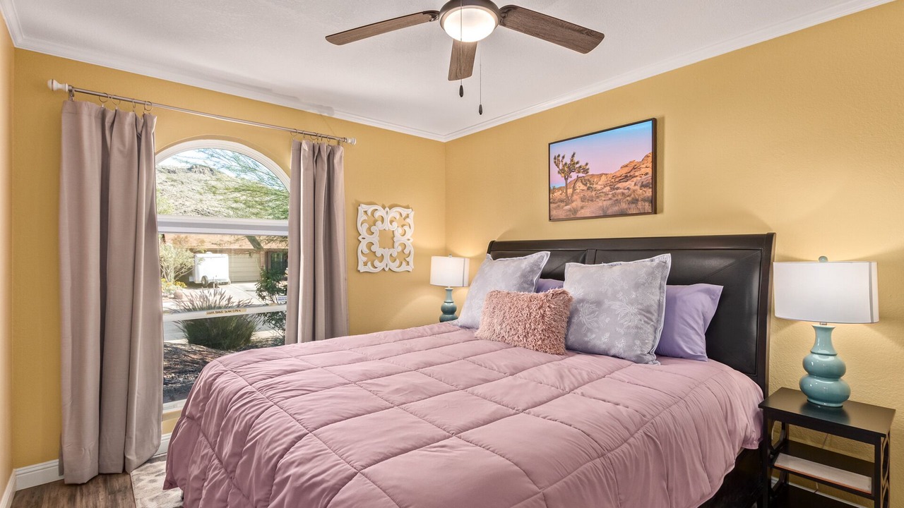 Photo of Bedroom in Desert Foothills Estates