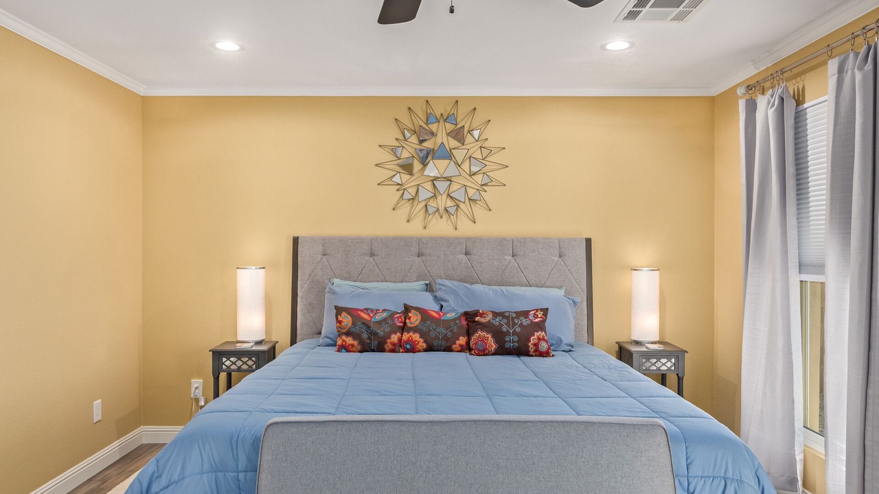 Photo of Bedroom in Desert Foothills Estates