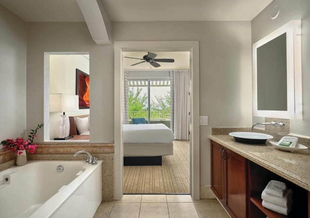 Photo of Bathroom in Desert Ridge