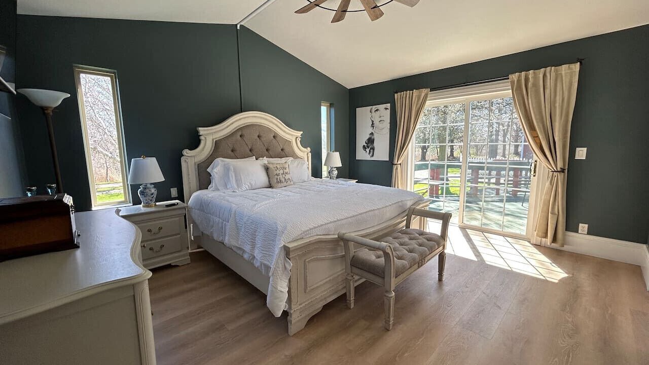 Photo of Bedroom in Huron