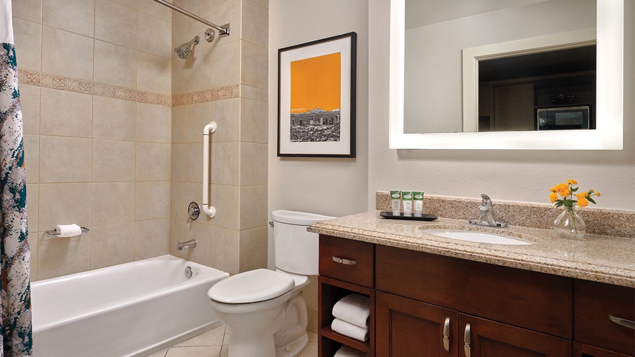 Photo of Bathroom in Desert Ridge