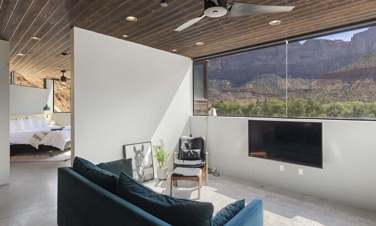 Photo of Livingroom in Zion National Park South Entrance