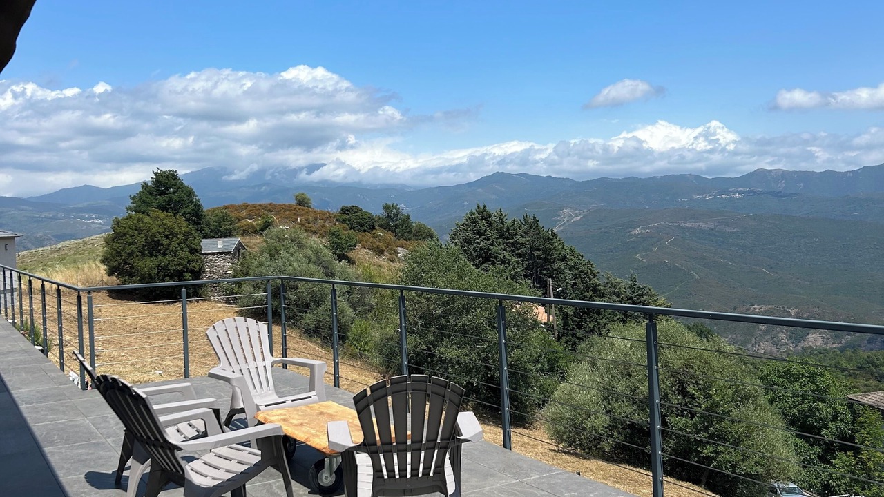Photo of Patio Balcony in Poggio-di-Venaco