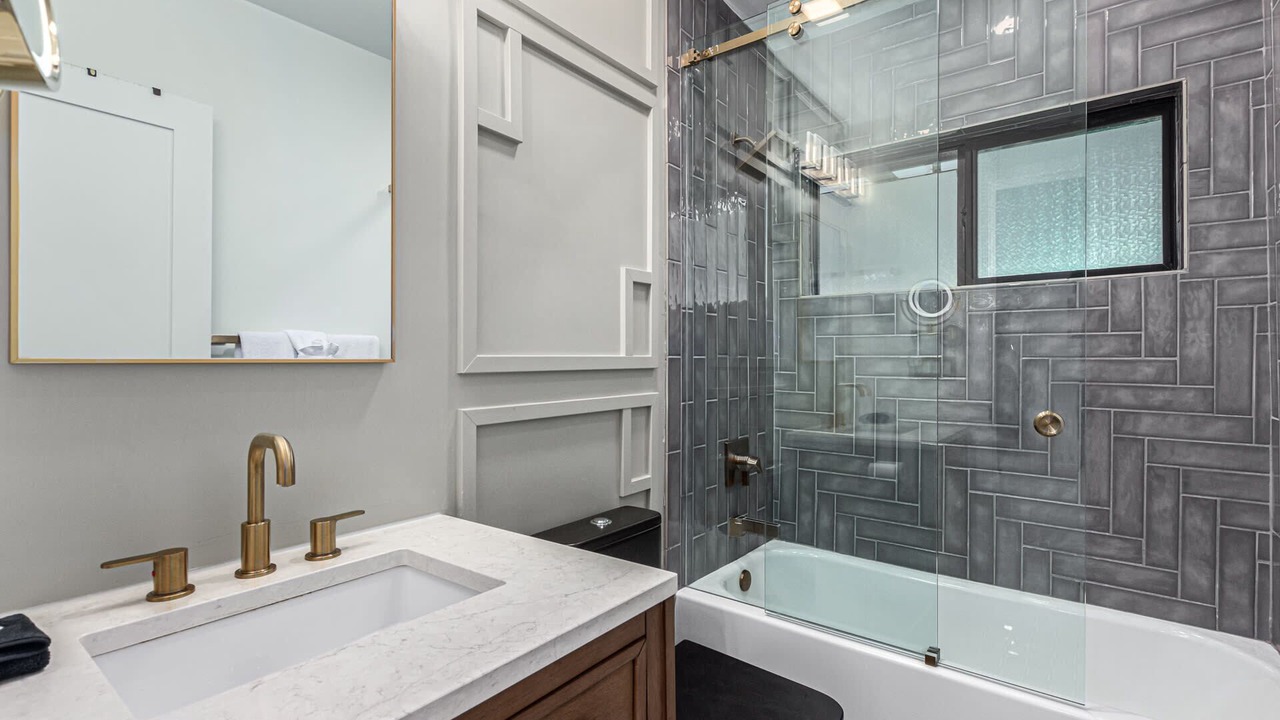 Photo of Bathroom in Village Grove