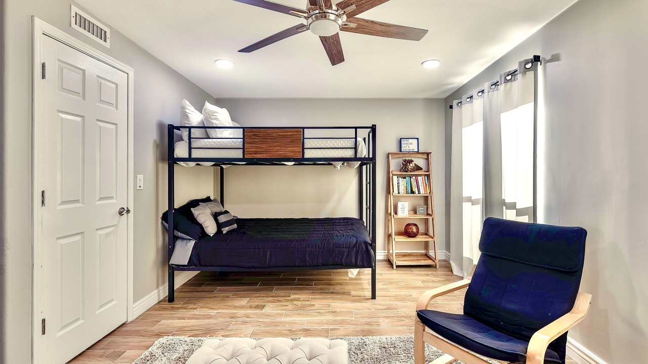 Photo of Bedroom in La Paz At Desert Springs