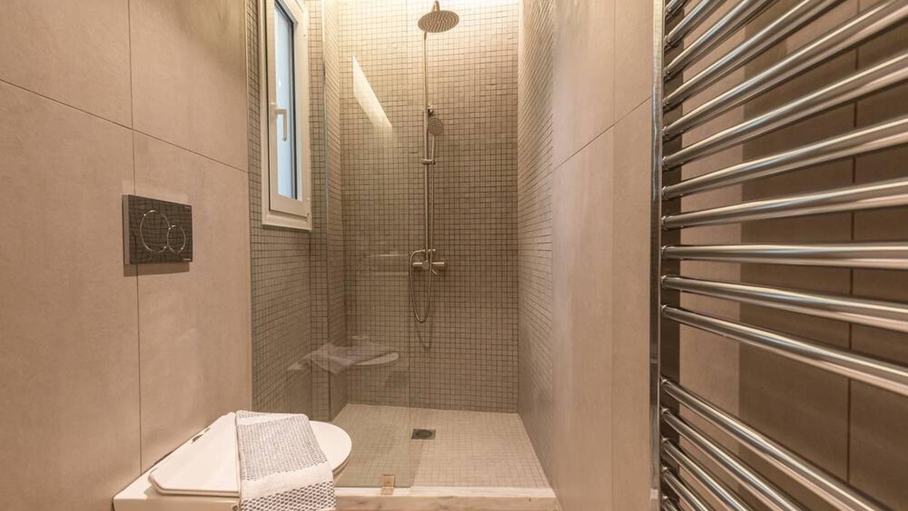Photo of Bathroom in Thissio