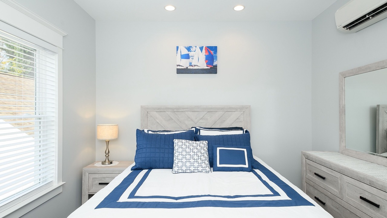 Photo of Bedroom in Hillsmere Shores