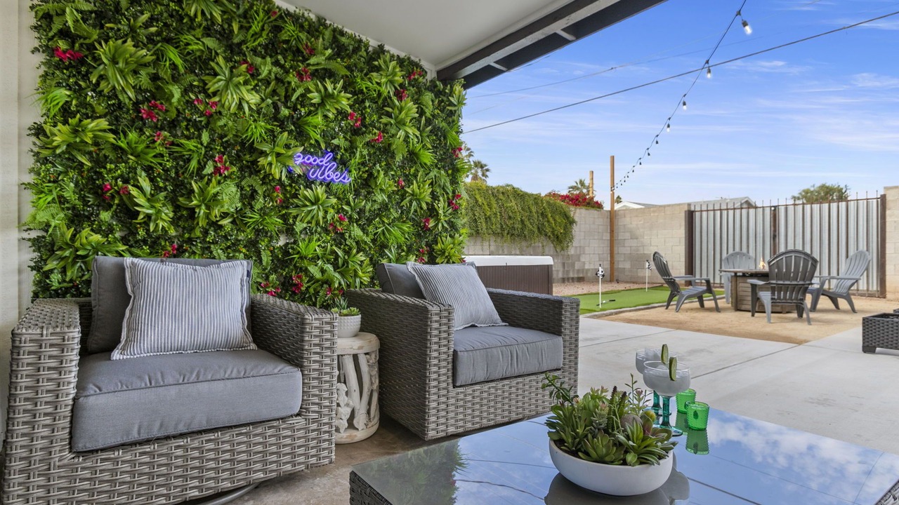 Photo of Patio Balcony in Papago Parkway