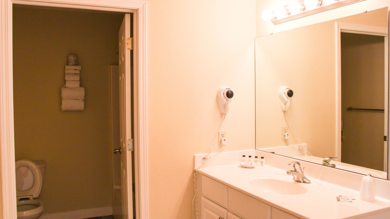 Photo of Bathroom in Kelleys Island