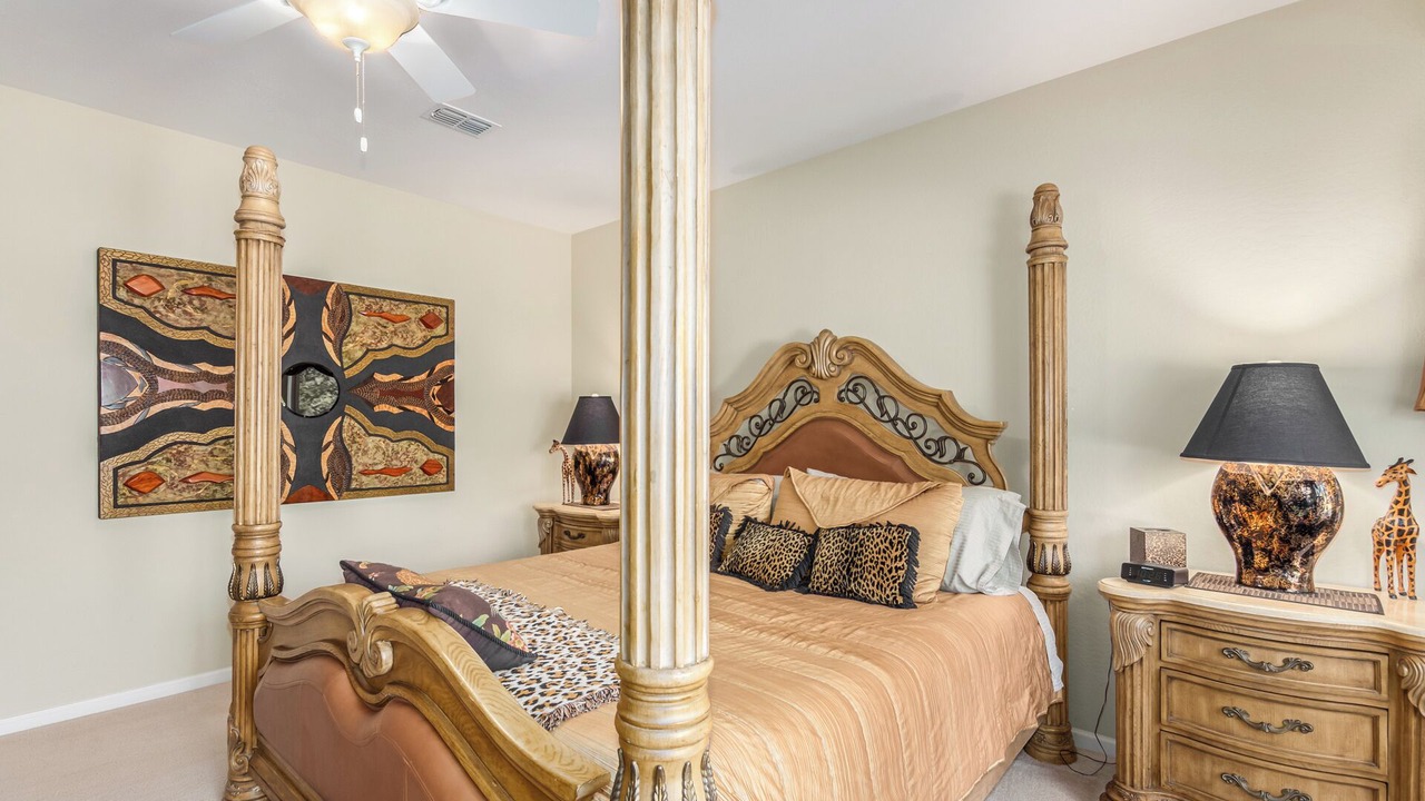 Photo of Bedroom in Palm Valley