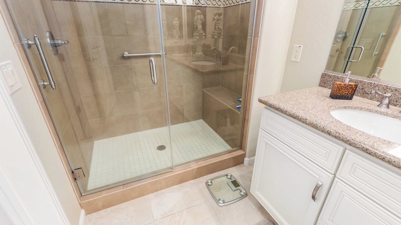 Photo of Bathroom in Palm Valley