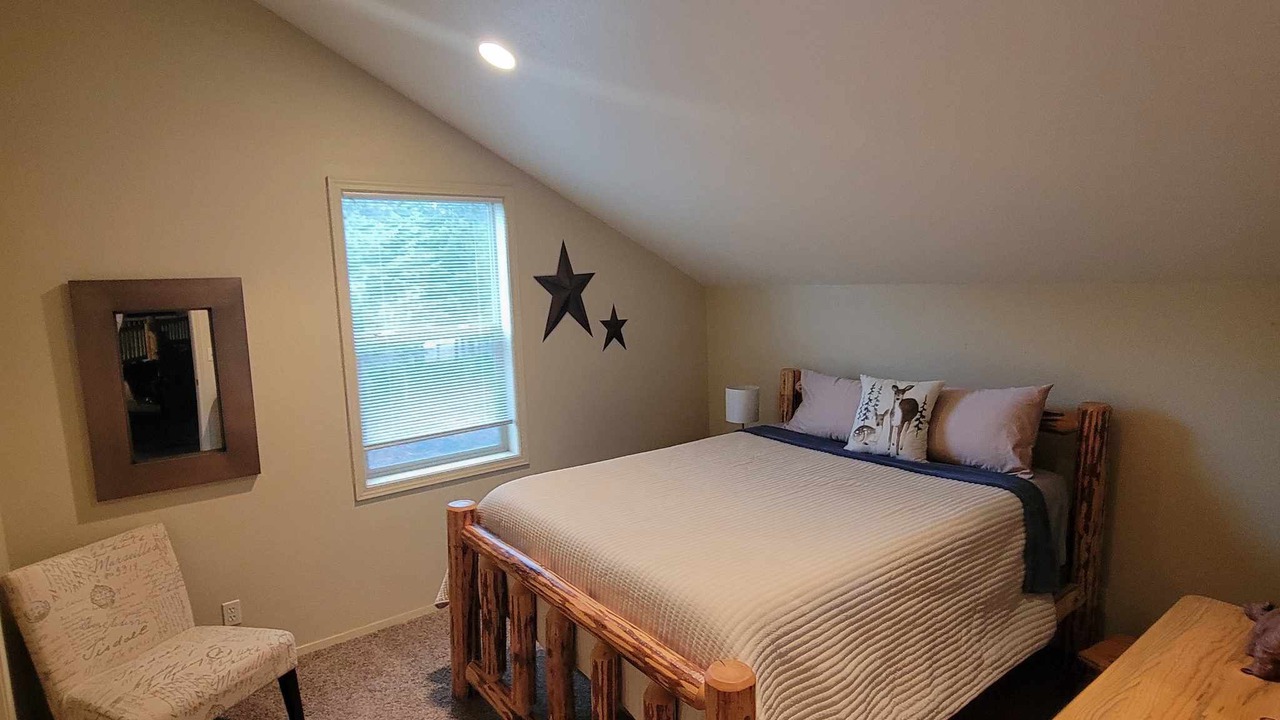 Photo of Bedroom in Ahsahka