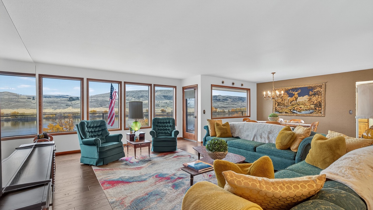 Photo of Livingroom in Asotin County